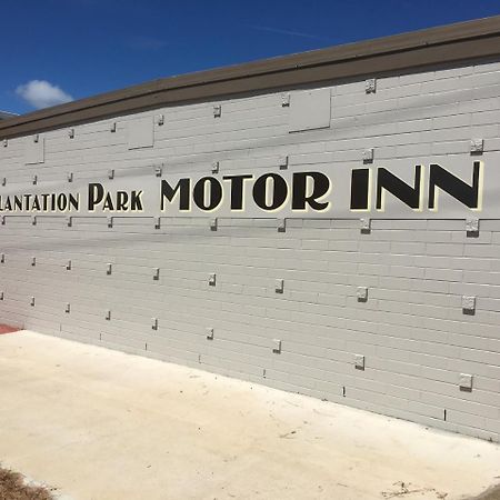 Plantation Park Motor Inn Ayr Buitenkant foto